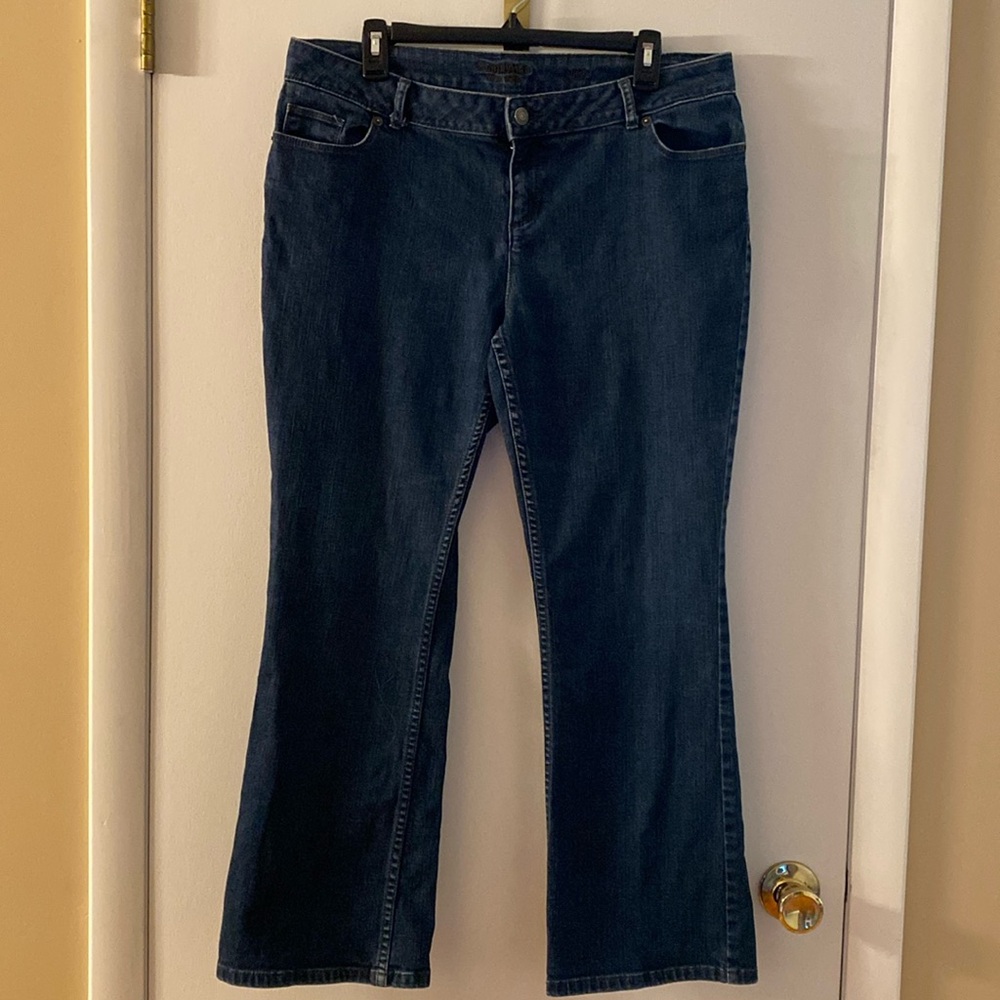 Simply Vera Wang boot cut dark blue jeans ladies size 16 Petite